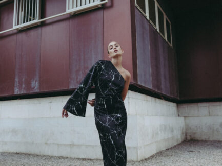 Vestido Midi Asimétrico