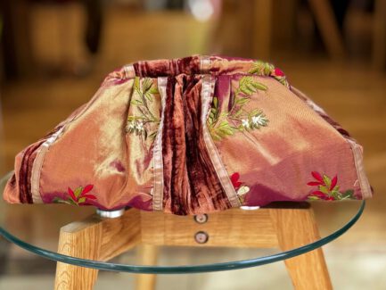 Bolso de Mano Modelo Greta Seda y Terciopelo