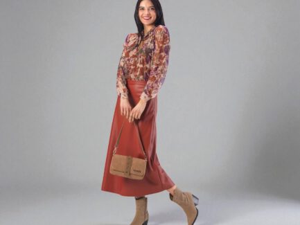 Conjunto Falda Polipiel y Blusa Gasa