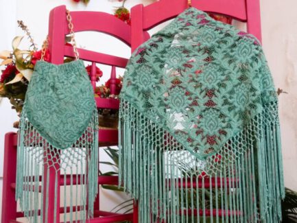 Mantoncillo encaje verde jabón